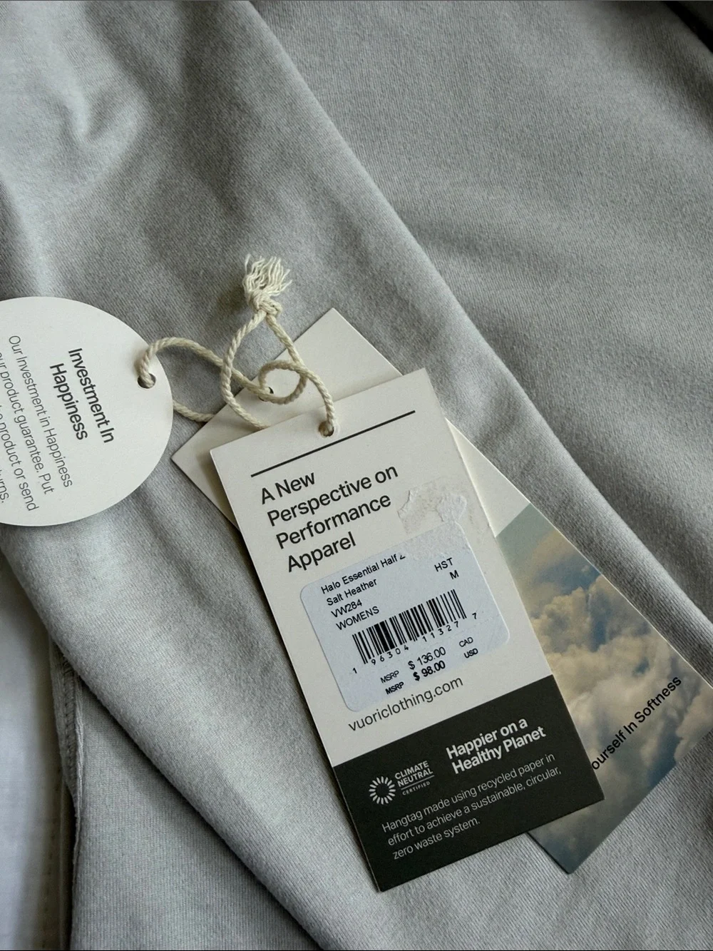 Woman Vuori Halo Essential Half-Zip in Soft Heather Gray M - Picture 3 of 5